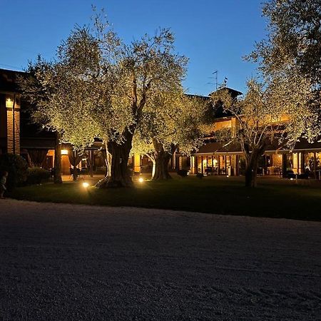 Agriturismo Ripa Del Bosco Capriolo Exterior foto